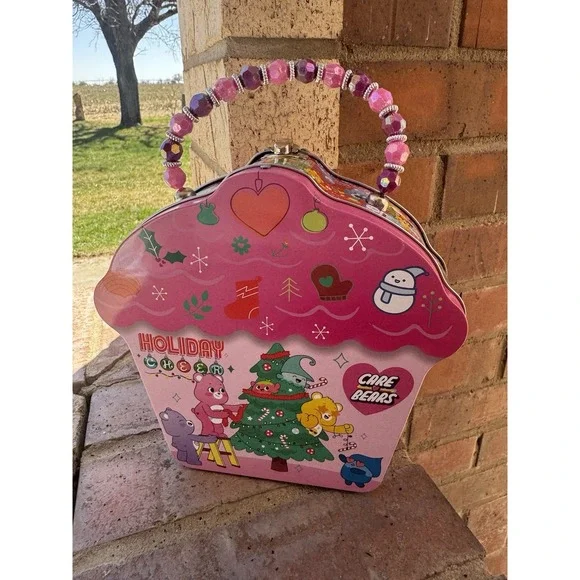 Care Bear Christmas Tin Box With Beaded Handle Brand New - Picture 2 of 3